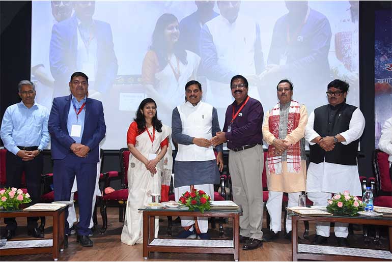 Avaada Foundation has inaugurated a unique planetarium on the Tropic of Cancer in Dongla, Madhya Pradesh, to promote interactive science Edu.