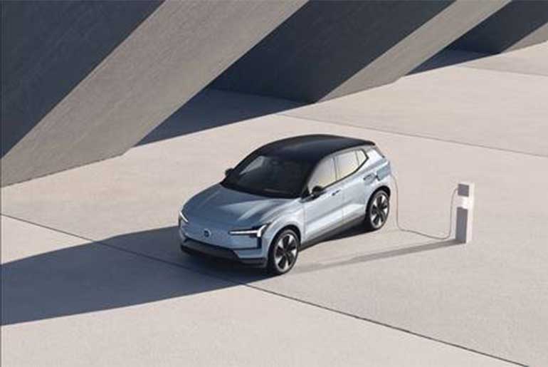 Volvo Cars Offers One Year of Free Home Charging for EV Buyers in Sweden