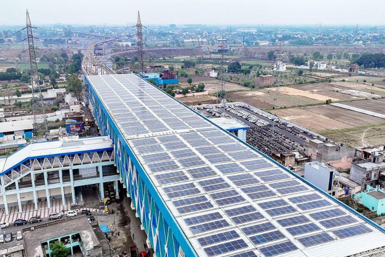 India Adds Record 52,537 MW Power Capacity in FY26