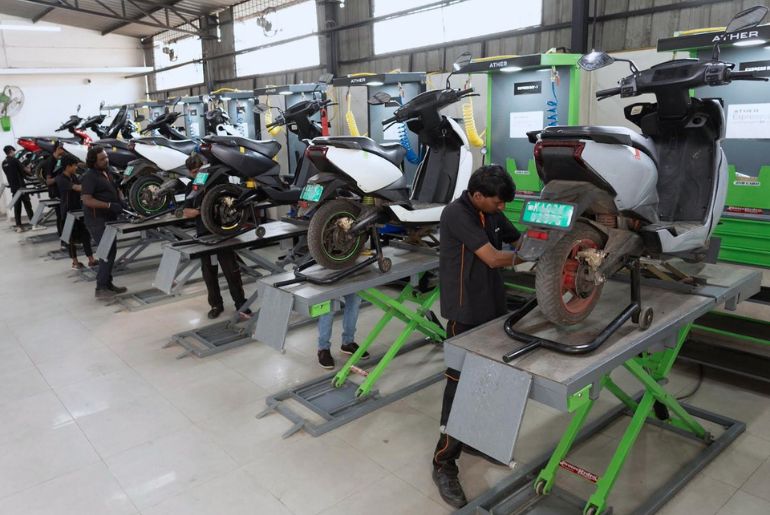 Ather Energy Doubles its Service Network in a Year, Expands to 500 Centres Across India