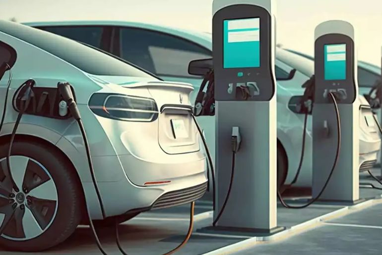 Haryana Directs Discoms to Expand EV Charging Network, Announces 5% Rebate for Prepaid Users