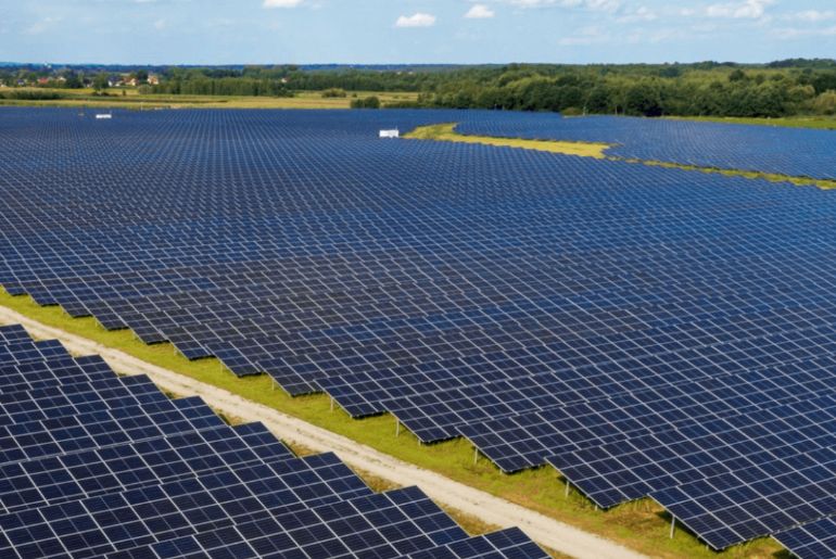 India Accelerates Solar Growth: 38 GW Added in First 11 Months of FY26