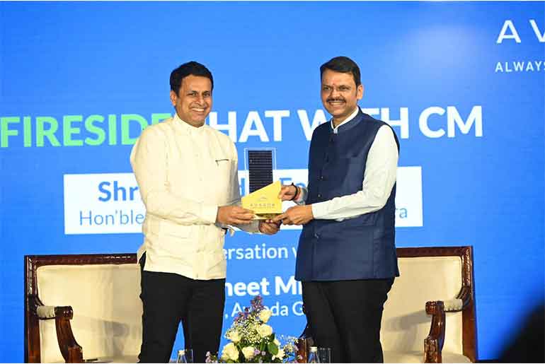 CM Fadnavis Hails Avaada Superfactory in Nagpur, Calls for Regional Investment CM Fadnavis Hails Avaada Superfactory in Nagpur