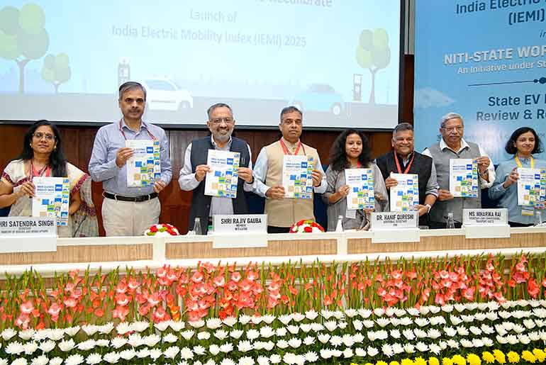 India’s EV Transition Gains Momentum as 29 States and UTs Adopt Electric Mobility Policies India’s EV Transition Gains Momentum as 29 States and UTs Adopt Electric Mobility Policies