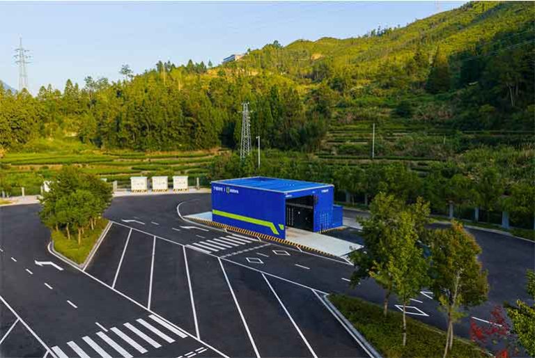 CATL Introduces Dual-Electric Range-Extender Battery to Boost Electric Heavy-Duty Truck Adoption CATL Introduces Dual-Electric Range-Extender Battery to Boost Electric Heavy-Duty Truck Adoption