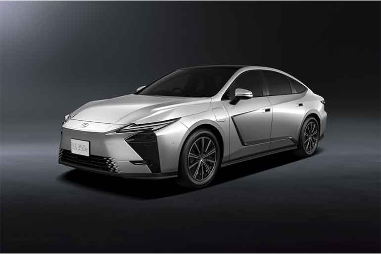 Lexus ES Adopts Makroblend UT235M for Large Exterior Part Using In-Mold Coating Lexus ES Adopts Makroblend UT235M for Large Exterior Part Using In-Mold Coating